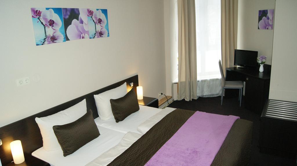 Hotel Pension Eberty - Berlin — Photos 2
